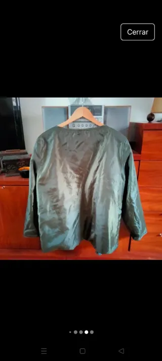 Parka verde desmontable con capucha