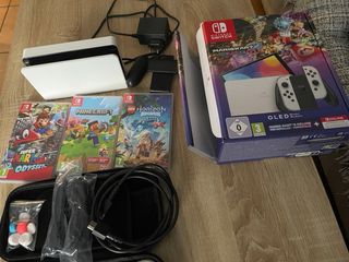 Nintendo Switch OLED Mario Kart 8 Deluxe