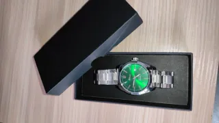 Reloj Denwasi Hombre Verde y Plateado