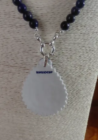 Colgante de sargadelos y collar de lapislazuli