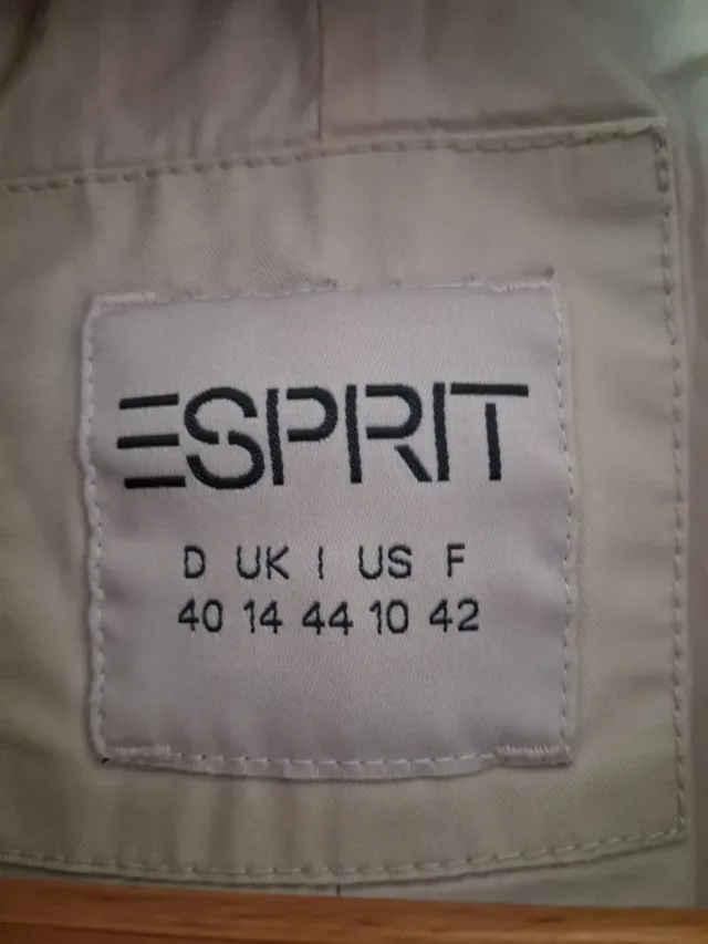 Chubasquero Carrera Beige Talla M