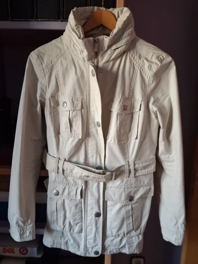 Chubasquero Carrera Beige Talla M