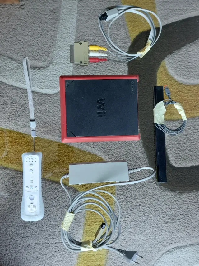 Mini Wii con Wii Fit y accesorios