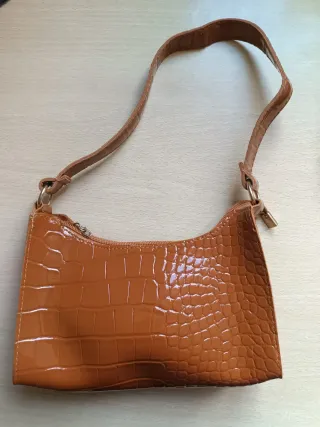 Bolso marrón efecto piel cocodrilo