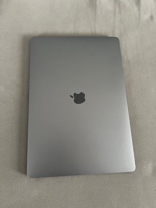 MacBook Pro 16” 2019 i9 8 núcleos 2TB SSD 32gb RAM