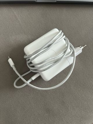 MacBook Pro 16” 2019 i9 8 núcleos 2TB SSD 32gb RAM