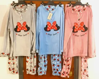 Pijamas Terciopelo Minnie Mouse