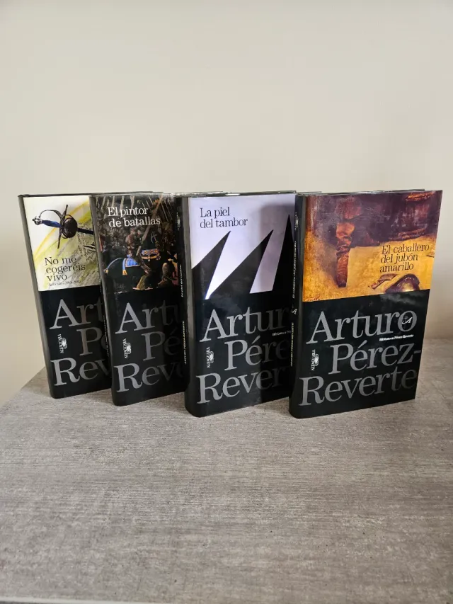 Biblioteca Pérez- Reverte.