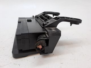 CAJA RELES / FUSIBLES VOLVO V40 (4)