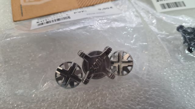 Viti Visiera 100% Status (nero/argento)