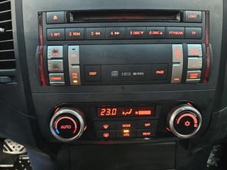 Mitsubishi Montero 2012