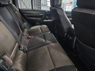 Mitsubishi Montero 2012