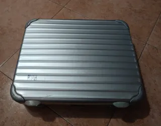 Maletín Rimowa Aluminio Plata