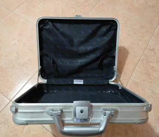 Maletín Rimowa Aluminio Plata