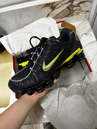 Nike Shox amarillas y negras recuen compradas