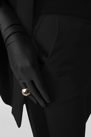 Traje negro dos piezas