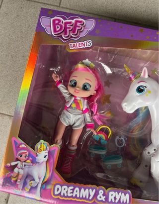 Bambola BFF con unicorno