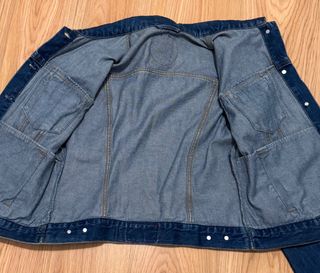 Cazadora vaquera azul parches La Barbuda.Talla M-L