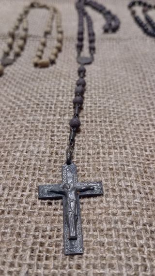 Colección de antiguos rosarios