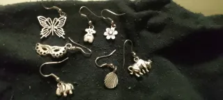 Varios pendientes modelos 0'75 un par o 1 e dos pa