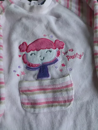 Pijama bebé niña rosa con dibujo