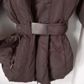 Cazadora Joluvi plumífera con cinturón T. L