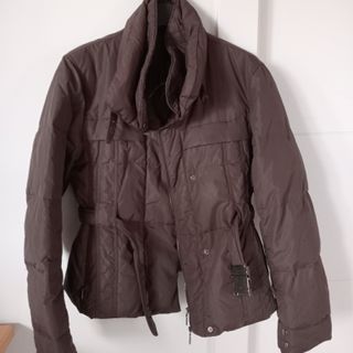 Cazadora Joluvi plumífera con cinturón T. L