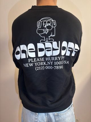 Sudadera Negra Days Off Please