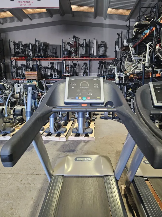 Cinta de Correr Technogym Run Now 500