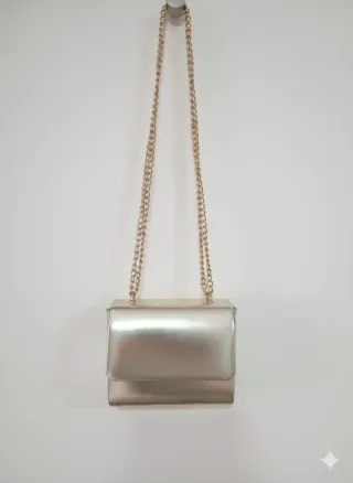 Bolso de fiesta clutch dorado. Marca Bosanova.
