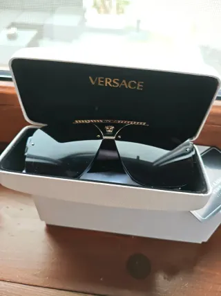 Occhiali da sole Versace neri