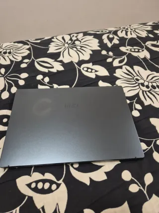 Portátil Ultra-Portable MSI i7-1165G7,16gb RAM,14"