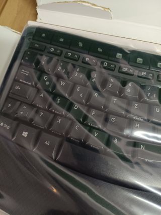 Microsoft – Wireless Comfort Desktop 5050, Ratón y teclado QWERTZ Alemán, Negro