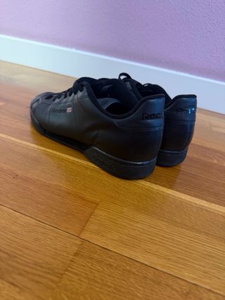 Reebok Classic Negras Talla 42