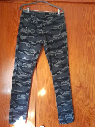 Pantalon de camuflaje