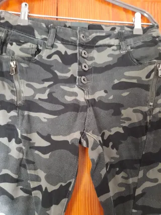 Pantalon de camuflaje
