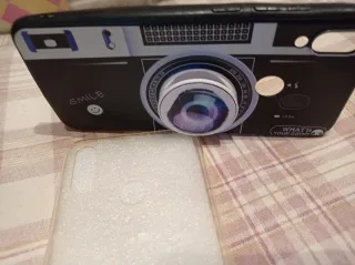 2 custodie e 2 vetri temperati per Xiaomi Redmi Note 7