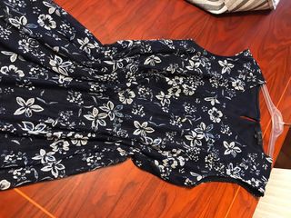 Vestido de encaje con estampado floral