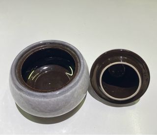 Set tazzine e zuccheriera e vassoio in ceramica