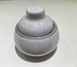 Set tazzine e zuccheriera e vassoio in ceramica