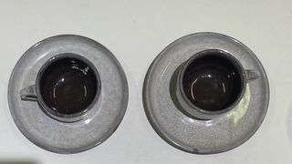 Set tazzine e zuccheriera e vassoio in ceramica