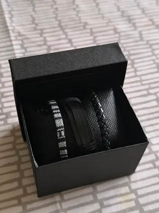 Set di 3 Braccialetti in Pelle e Tessuto. Per regalo