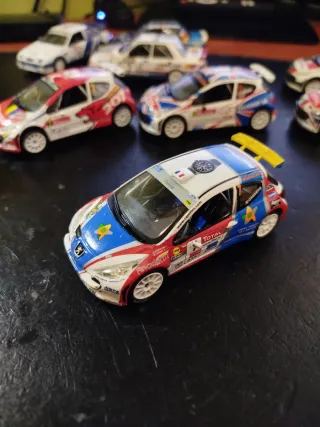 Lote 7 Peugeot 207 irc 1:43