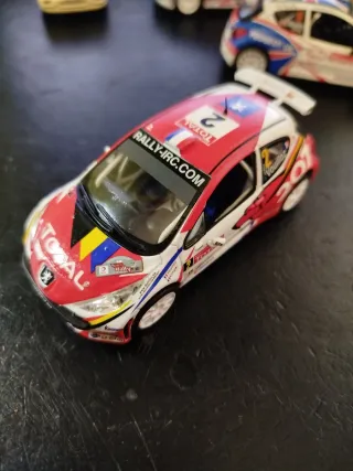 Lote 7 Peugeot 207 irc 1:43