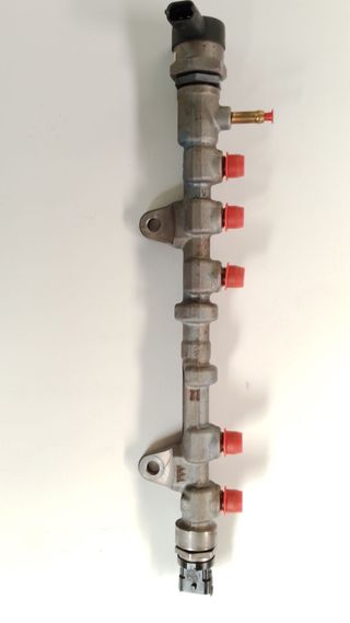 RAMPA INYECTORA OPEL CORSA D (5)