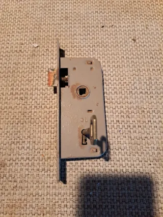 Cerradura de embutir