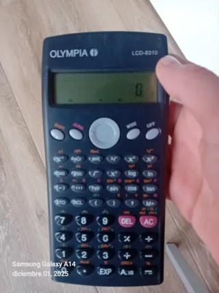 Calculadora Olympia LCD-8310