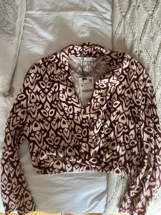 Camisa Zara Estampada Talla M. Nueva con etiqueta