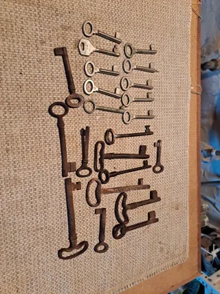 Lote de llaves antiguas