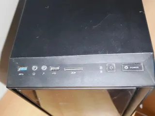 Caja PC Cooler Master Silencio 550 Negra